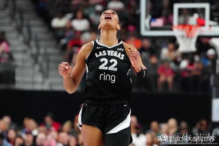 妙传助攻!威尔逊追身三分精准命中 妙传助攻!威尔逊追身三分精准命中