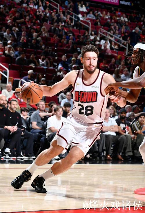 申京31+12火箭大胜步行者 76人5连败东部垫底